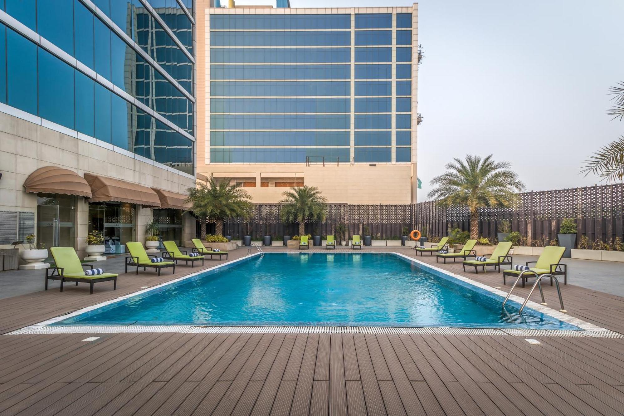 Golden Suites Gurgaon Inde Hotels Kültér fotó