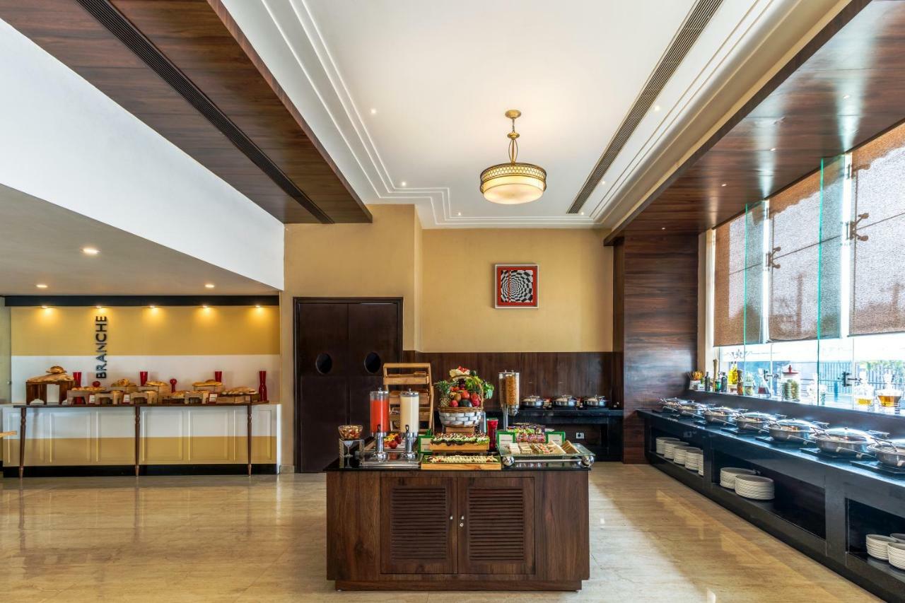 Golden Suites Gurgaon Inde Hotels Kültér fotó