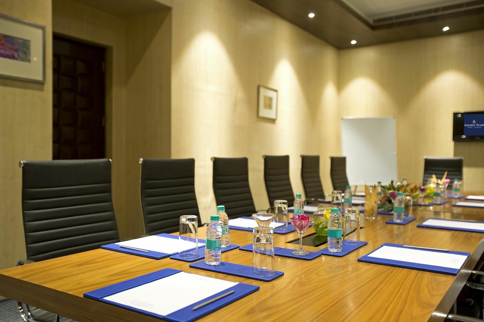 Golden Suites Gurgaon Inde Hotels Kültér fotó